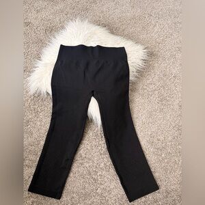 Champion Black Capri-Length Fitted Leggings